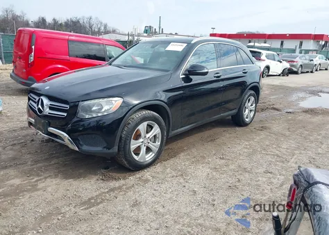 2016 Mercedes-Benz Glc 300 4Matic z USA, uszkodzony, nr VIN WDC0G4KB1GF101289